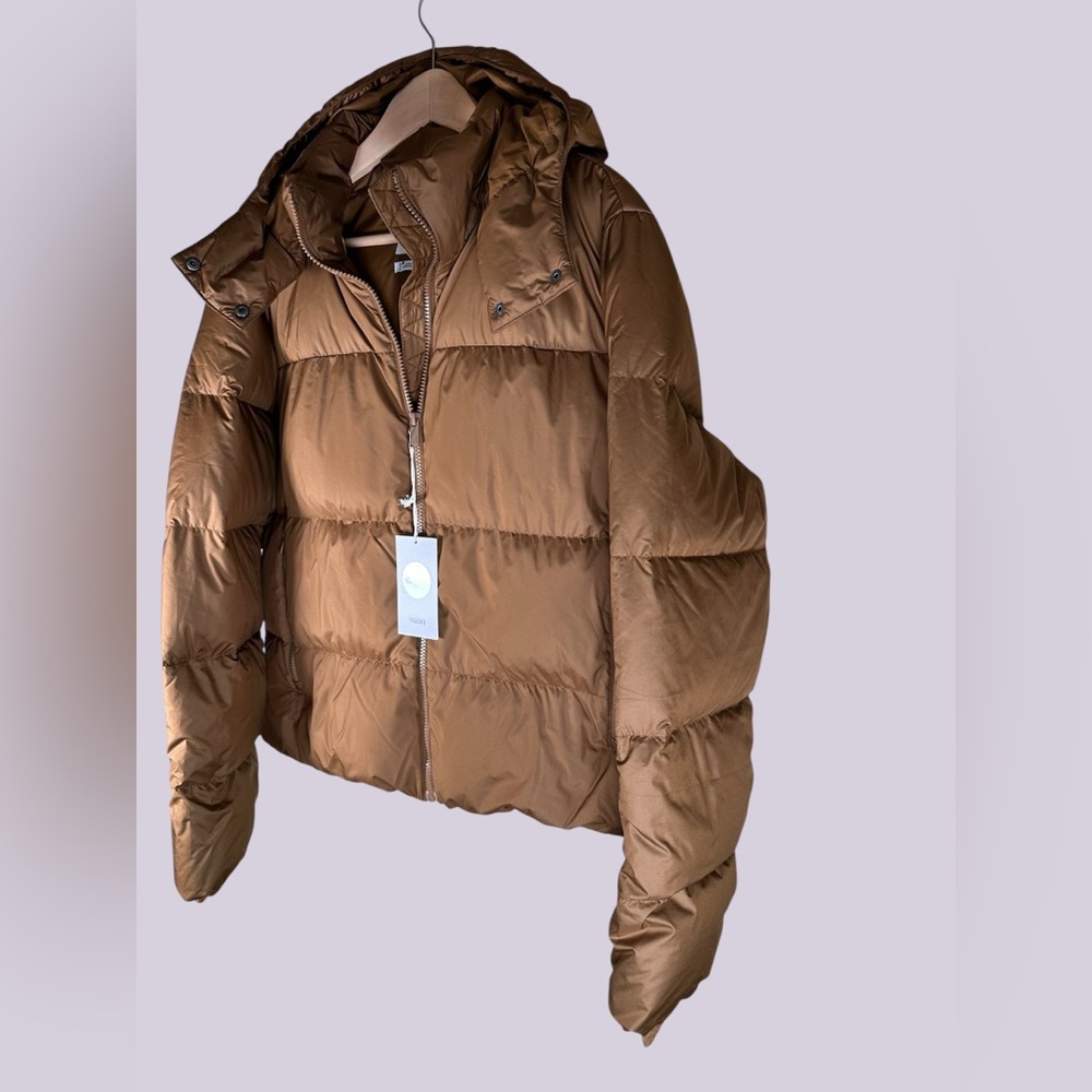 NWT Vuori Women’s Brown Puffer Jacket in Rum - Picture 3 of 10